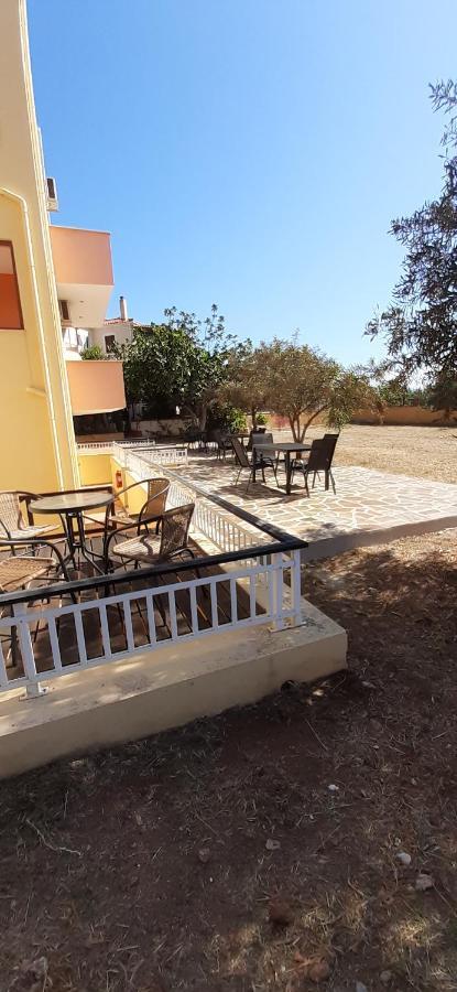Savvas Apartments Plitra Exterior photo