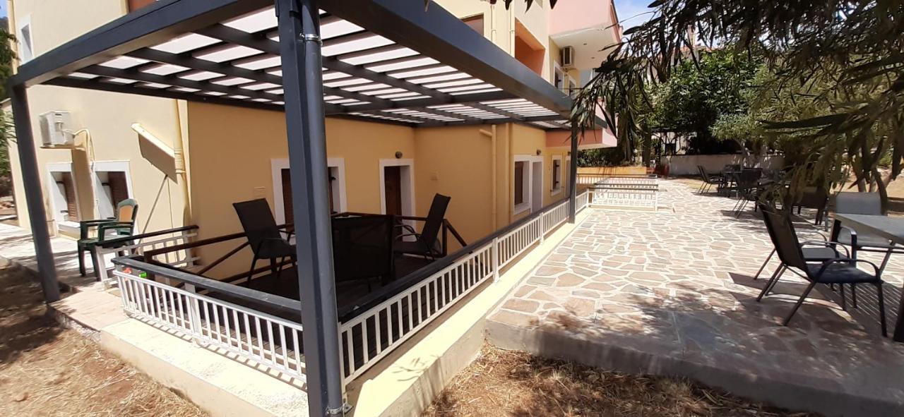 Savvas Apartments Plitra Exterior photo